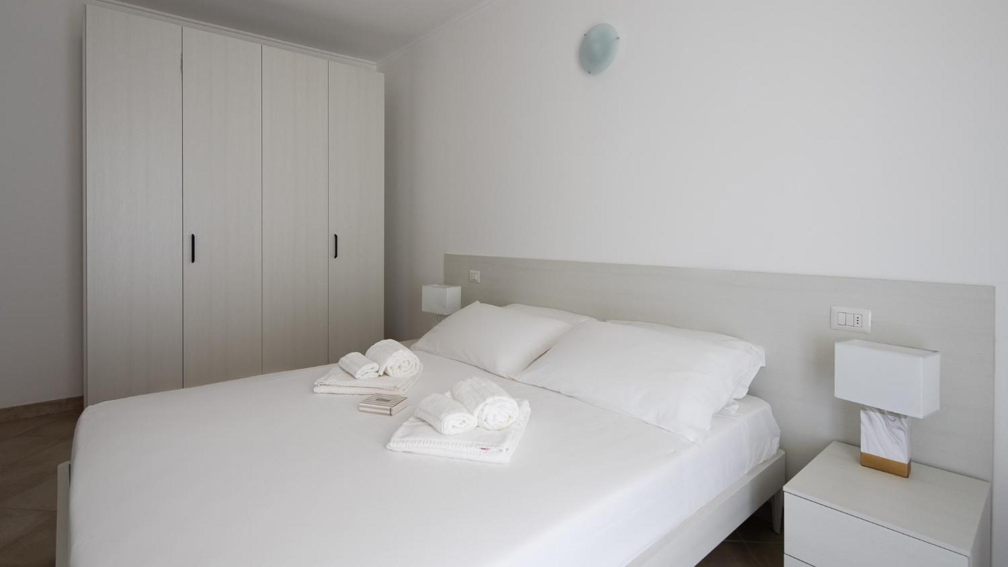 Welcomely - Xenia Boutique House 올비아 외부 사진