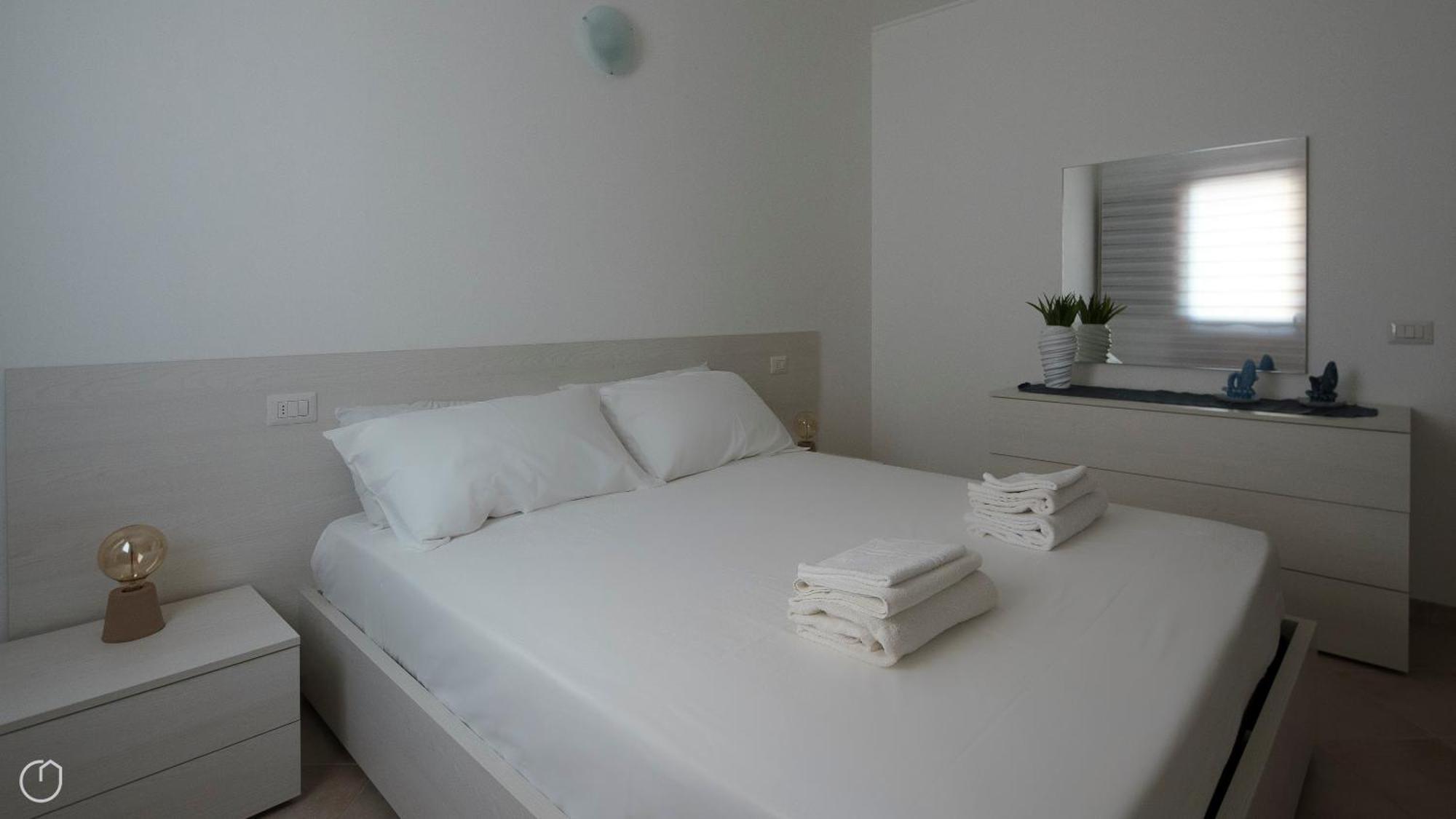Welcomely - Xenia Boutique House 올비아 외부 사진